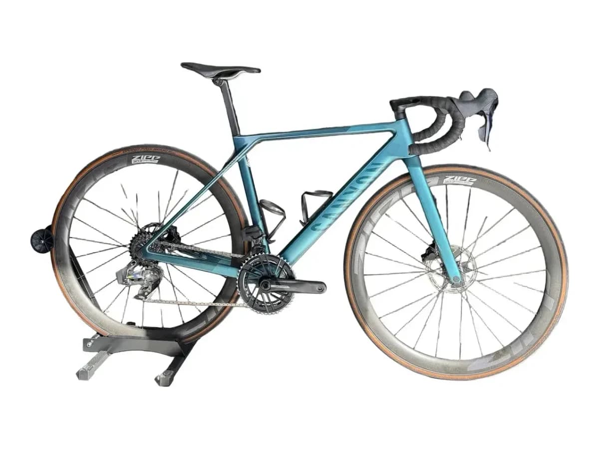 Canyon Ultimate CF SLX — 1