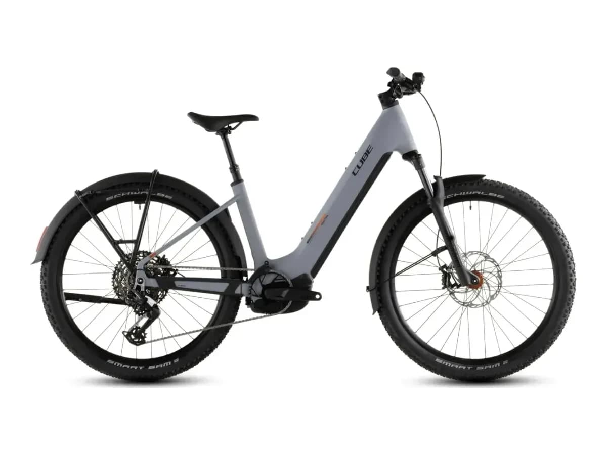 Cube Reaction Hybrid Race 800 FE Woman 2026 — 1