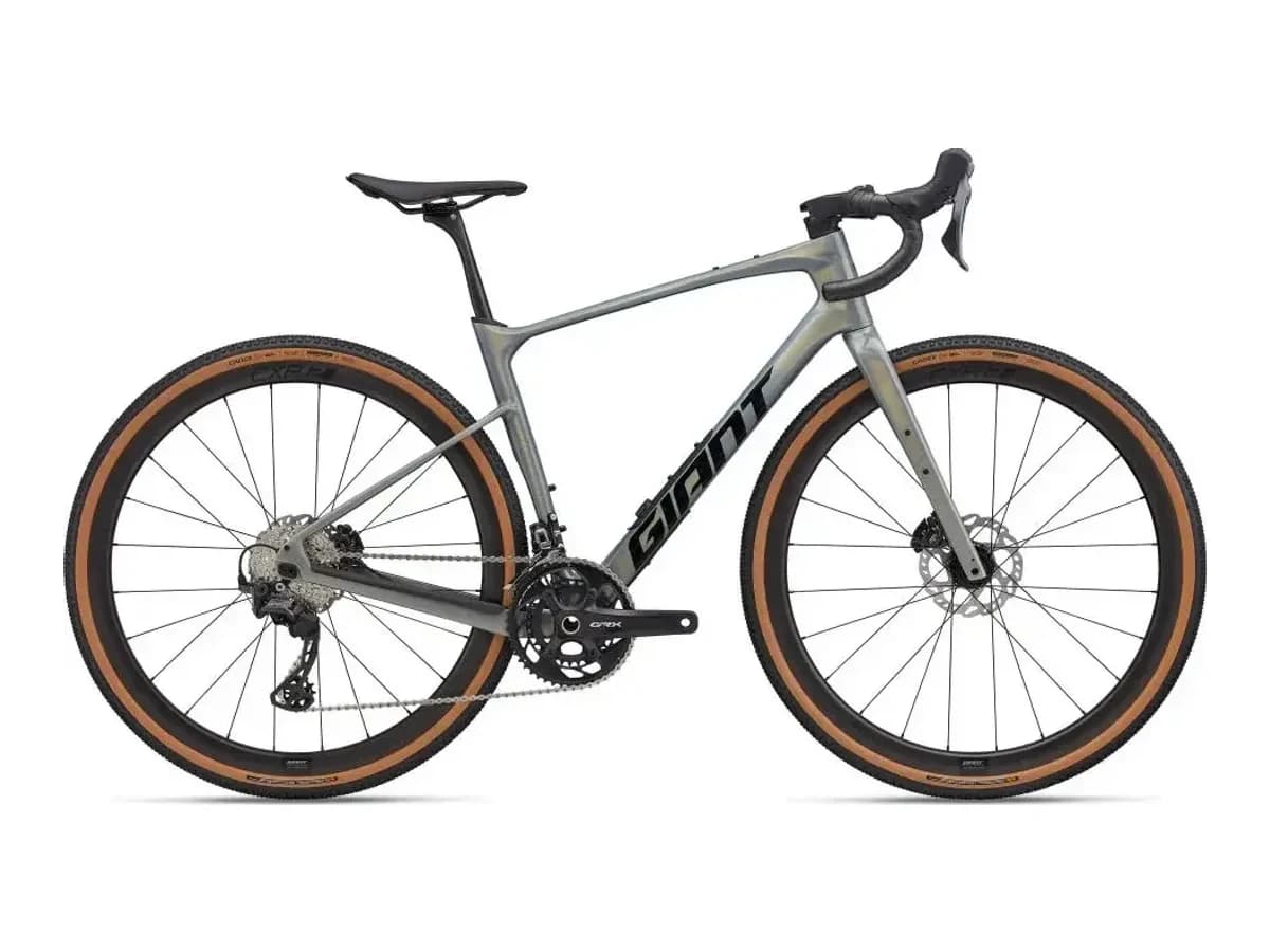 Giant REVOLT ADVANCED 0 2025 — 1
