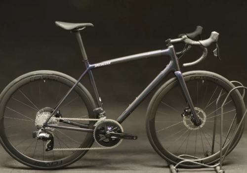 USED - 2024 Specialized Aethos Expert 56cm Rival eTap AXS 12s Chameleon Photo Bike