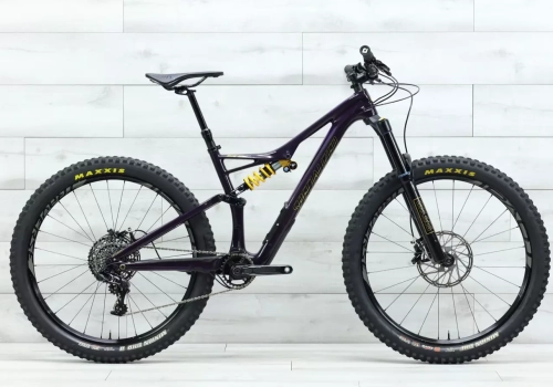 2018 Specialized Stumpjumper Coil Carbon 29/6Fattie Mountain Bike - Medium